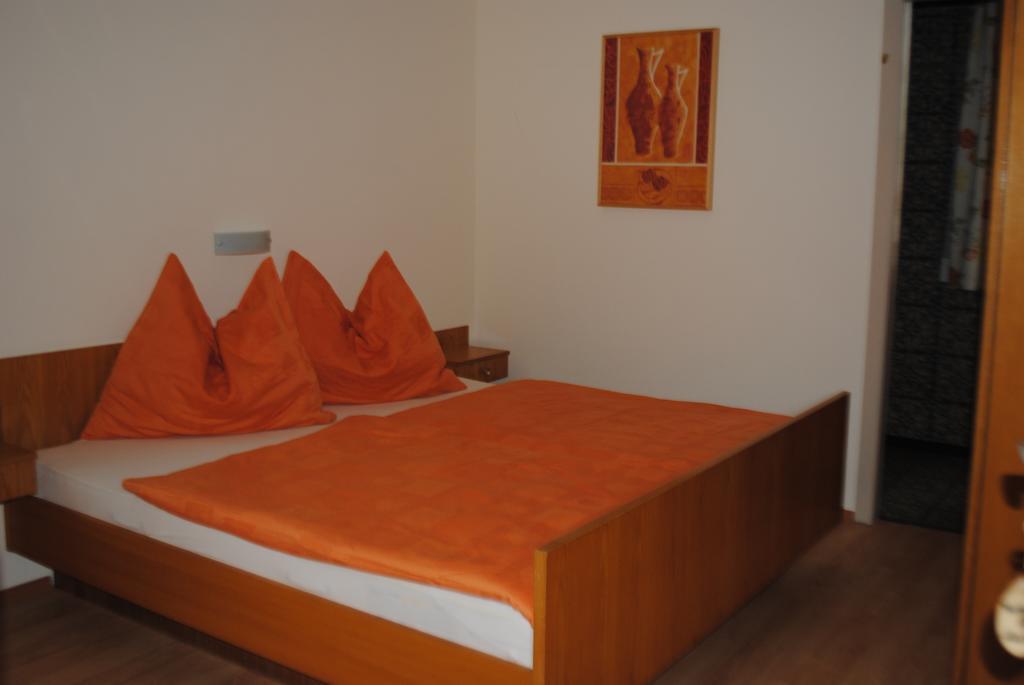 Ferienhaus Michor Latschach ober dem Faakersee Room photo